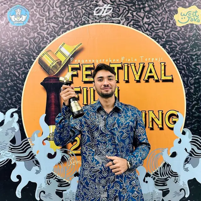 6 Artis Ini Raih Penghargaan Pertama di Tahun 2022, Ukir Prestasi