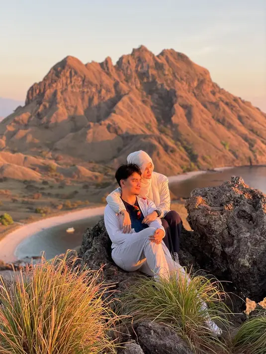 Alvin Faiz dan Henny Rahman (Instagram/hennyyrahman)