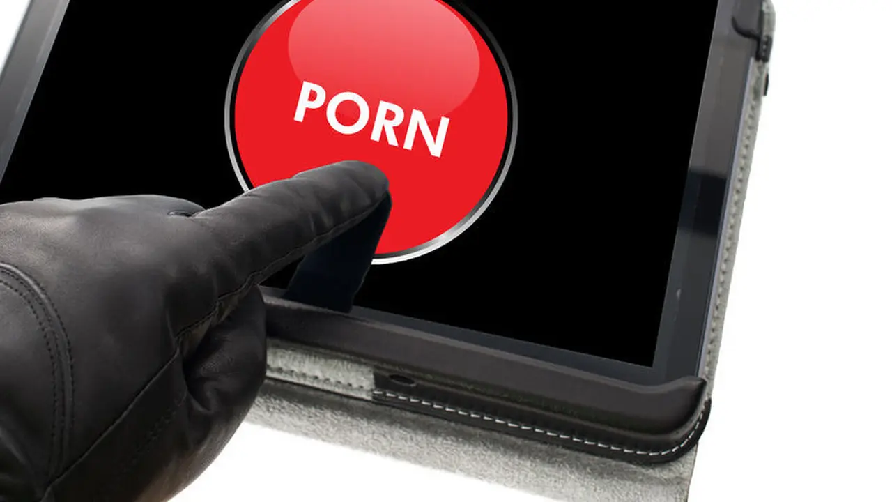 Gemar Nonton Video Porno Bisa Ubah Struktur Otak?