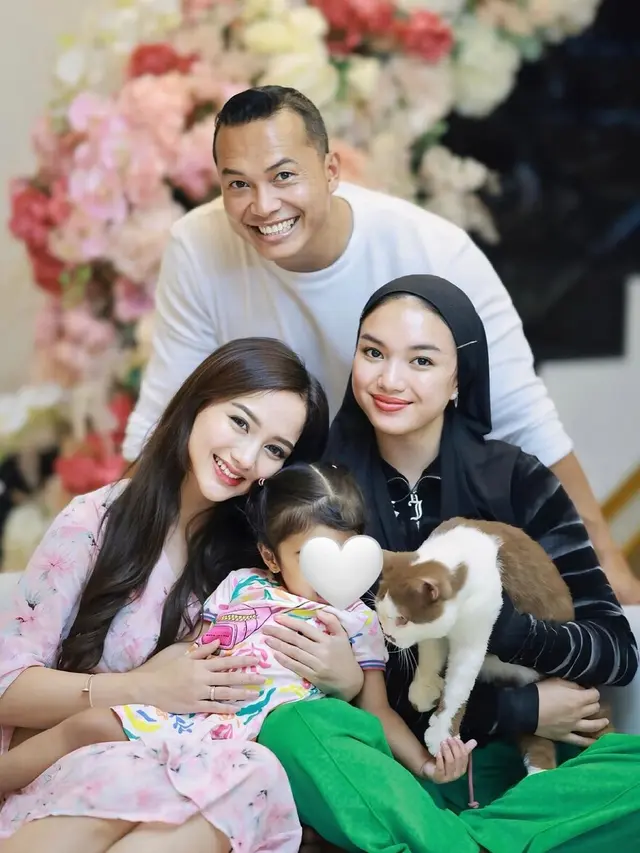 Potret Nanda Arsyinta dan Ayahnya Kumpul Lagi Setelah 2 Tahun