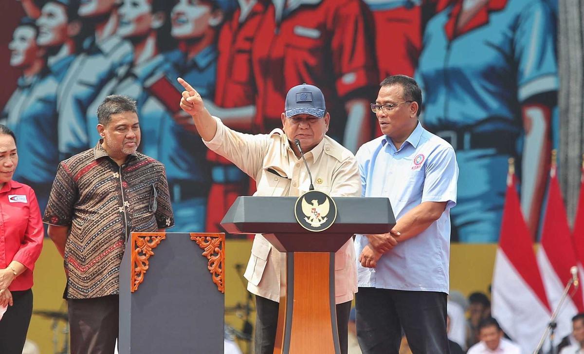 Prabowo hadiri perayaan Hari Buruh di Monas