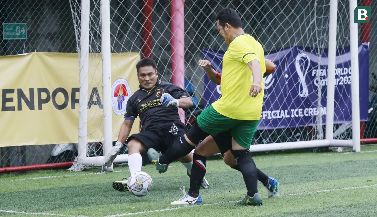 Meski sudah berjuang keras namun pasukan Bola.com harus takluk dengan skor 1-3. (Bola.com/M Iqbal Ichsan)