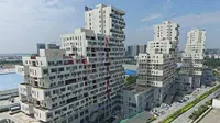 Gedung berdesain layaknya blok tetris yang memicu komentar dari sejumlah netizen (Shanghaiist)