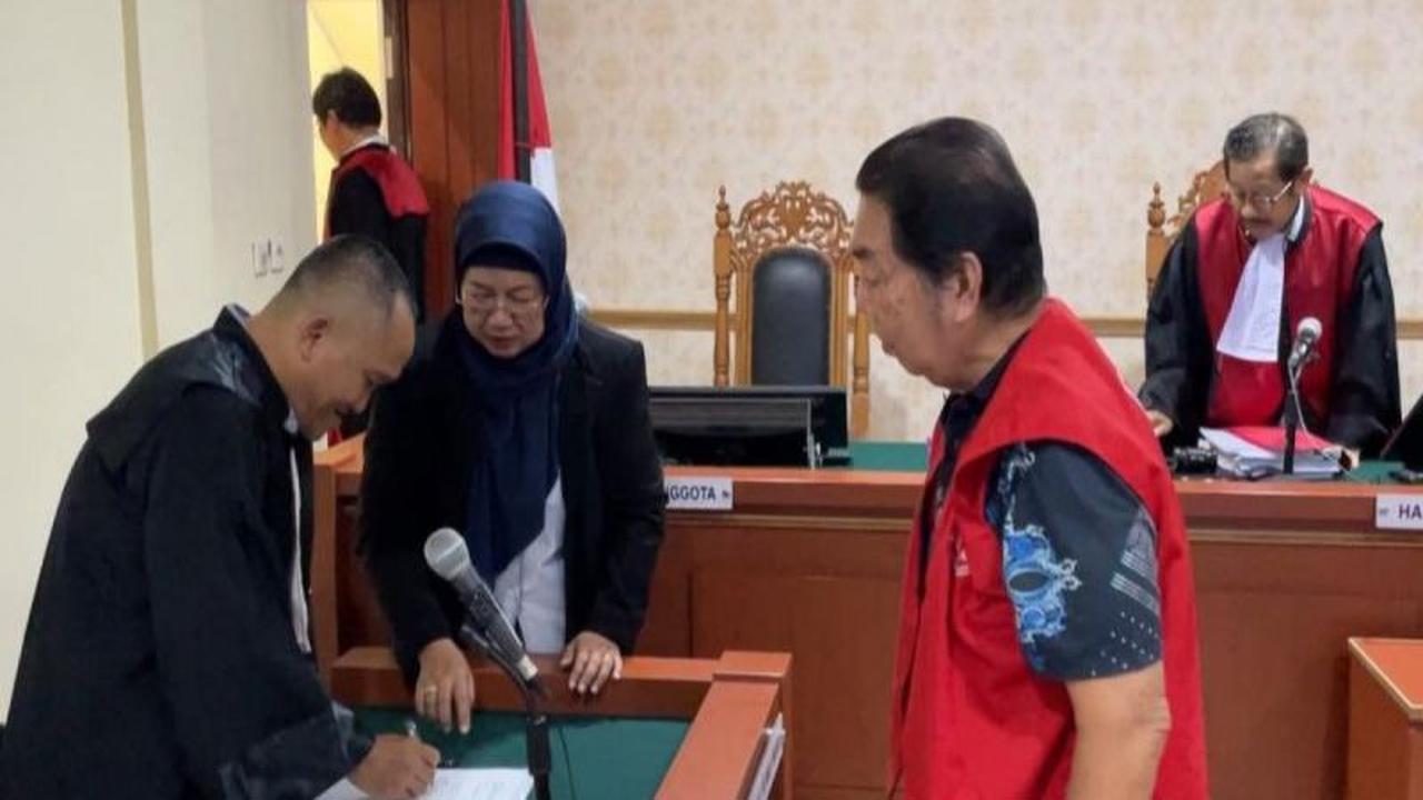 Paman' Gembong Narkoba Fredy Pratama Divonis 2 Tahun 6 Bulan Penjara