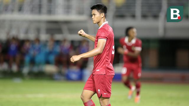 Foto: Tajam di Udara dan Ganas di Darat, Hokky Caraka Jadi Mimpi Buruk Timnas Timor Leste di Laga Pertama Kualifikasi Piala Asia U-20
