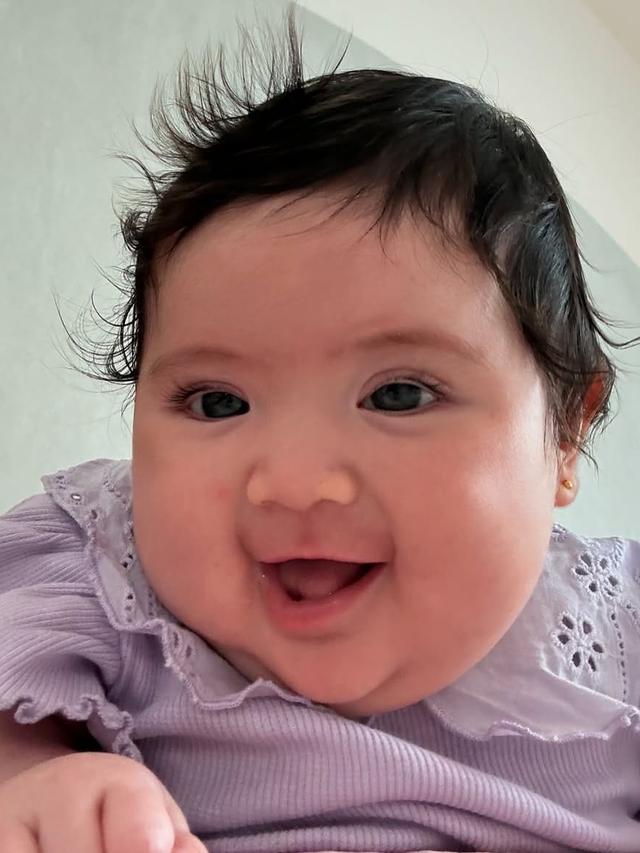 Potret Baby Hagia Putri Jessica Iskandar dan Vincent Verhaag. (instagram/inijedar)
