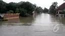 Penampakan banjir di kawasan Griya Harapan Permai, Bekasi, Senin (9/2/2015). (Liputan6.com/Panji Diksana)