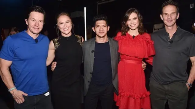 Mark Wahlberg, Ronda Rousey, Iko Uwais, Lauren Cohan, dan Peter Berg. (Instagram/ iko.uwais)