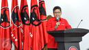Sekjen PDIP Hasto Kristiyanto memberikan sambutan ketika pembukaan sekolah calon kepala daerah PDI Perjuangan di kantor DPP PDIP, Jakarta, Minggu (28/6/2015). (Liputan6.com/Yoppy Renato)