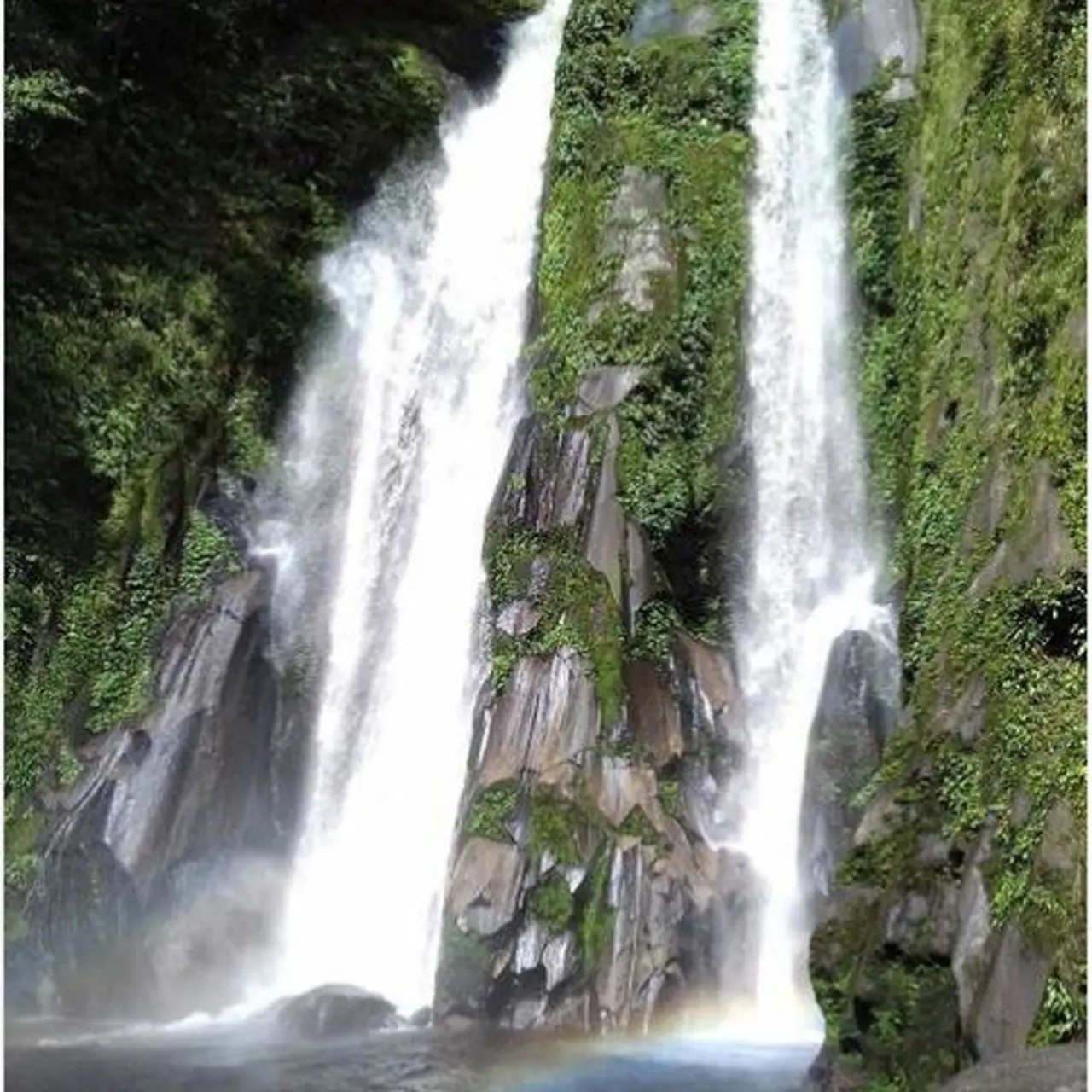 6 Fakta Menarik Pakpak Bharat, Punya Air Terjun Kembar yang Lokasinya ...