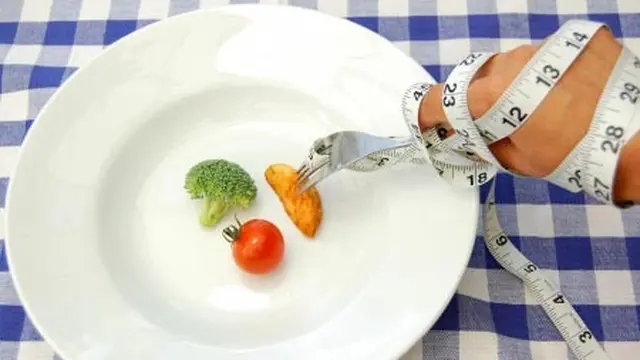 6 Efek Buruk Diet Ekstrem