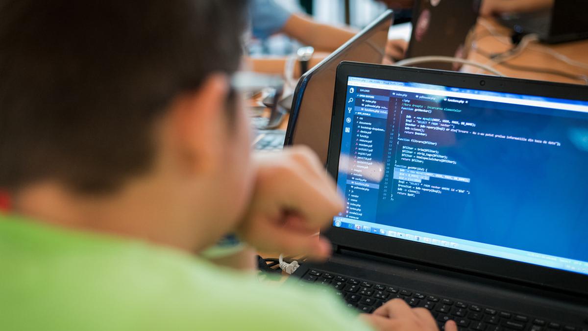 Apa itu Coding untuk Anak? Pelajari Manfaat dan Cara Belajar Pemrograman Sejak Dini