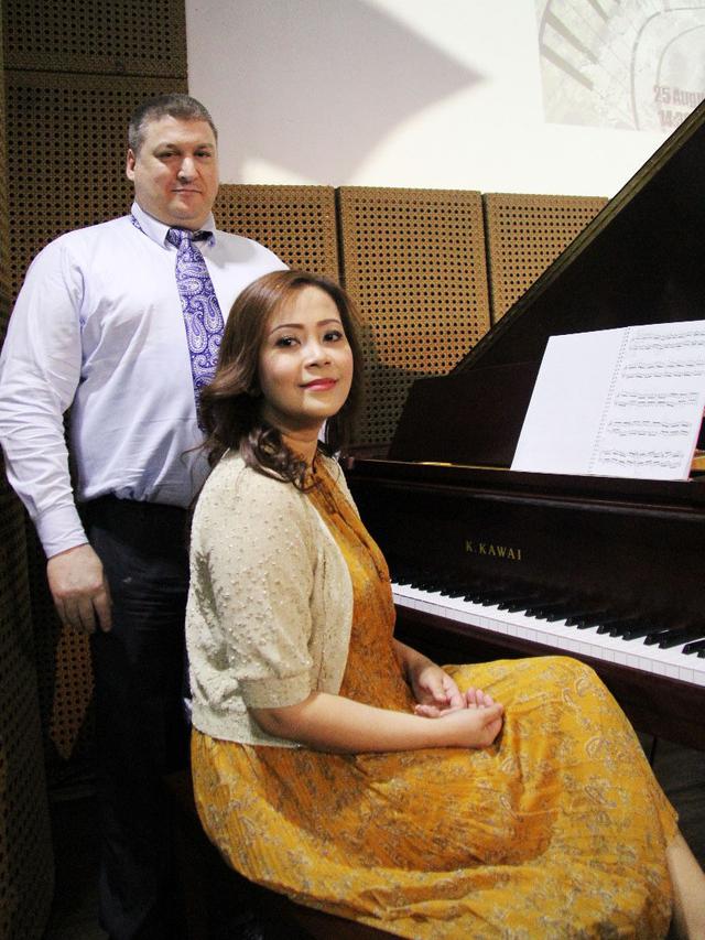 Pendiri Arts Prima Foundation, Andika Wardhani dan Patrick William Burston. (ist)