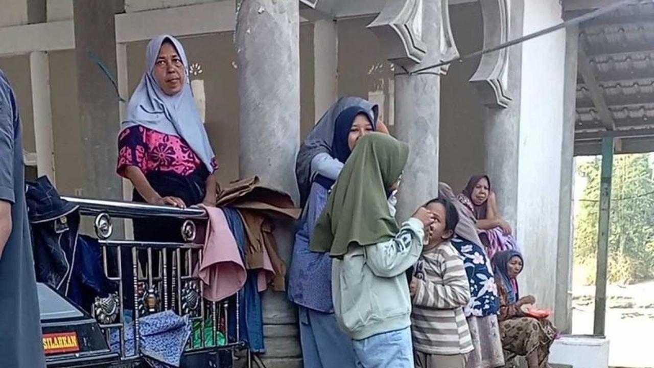 BNPB: Jumlah Pengungsi Banjir Sumatra Berkurang, Operasi SAR Terus Berlanjut