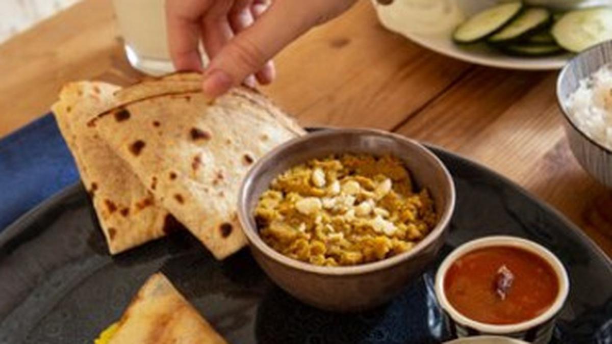 Ternyata Ini Alasan Orang India Lebih Suka Makan Pakai Tangan