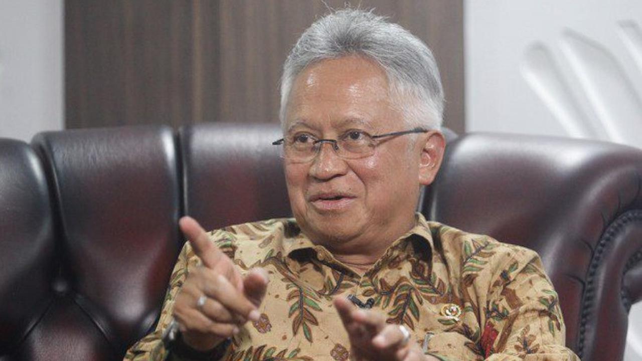 Efisiensi Anggaran, Mendikti Beri Sinyal Uang Kuliah Naik