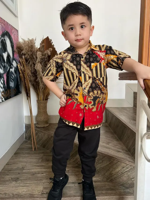 Foto-foto Abizard Kavin Suseno Anak Selvi Kitty dan Rangga Ilham yang Makin Ganteng