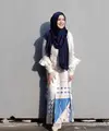Tampilan Andhara Early semakin tuai pujian. Mantap berhijrah, OOTD-nya tetap chic dan seru untuk dijadikan inspirasi. [Foto: Instagram/ Andhara Early]