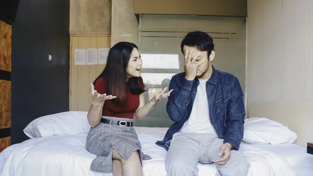couple january awalnya harmonis