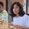 Dian Sastrowardoyo mempromosikan restoran suaminya, BluJam yang memiliki chef bule. (Dok TikTok @therealdisastr)