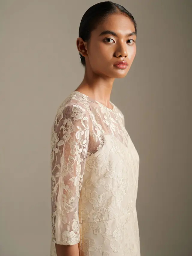 Dress Brokat Full Embroidery Cutting Minimalis