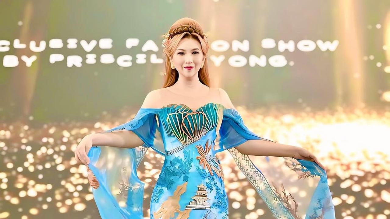 Cantik Berkarisma, Potret Heni Tania Istri Kombes Polisi Kenakan Cheongsam Modifikasi Drama china saat Cap Go Meh Dibanjiri Pujian