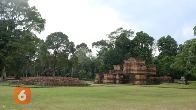 Kompleks Candi Muaro Jambi