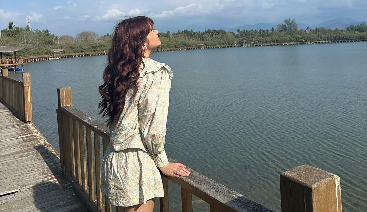 Menghadapi tekanan seberat itu tentu hal yang berat. Apalagi Becca masih berusia muda. [Instagram/rklopperr]