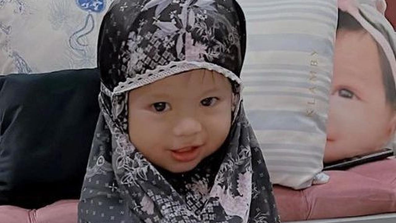 Potret Lucu Ameena Anak Atta Halilintar dan Aurel Belajar Salat, Gemesin Banget!