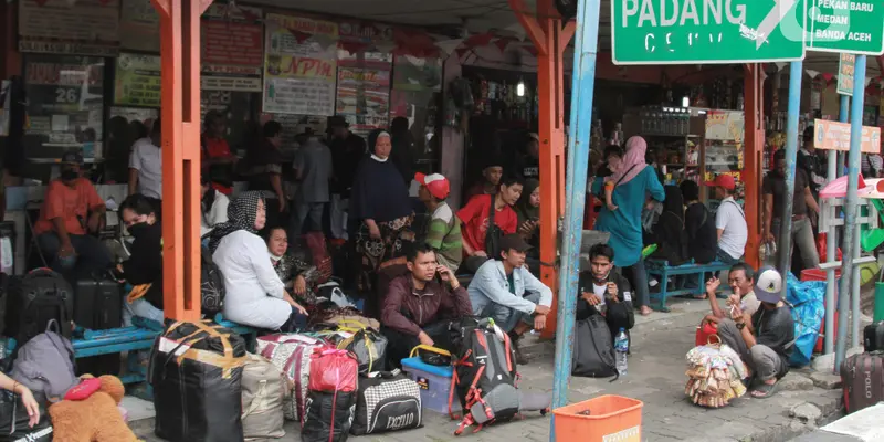 Jelang Nataru, Terminal Kelideres Alami Lonjakan Pemudik