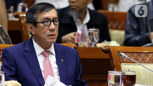 Menkumham Yasonna Rapat Kerja dengan Komisi III DPR