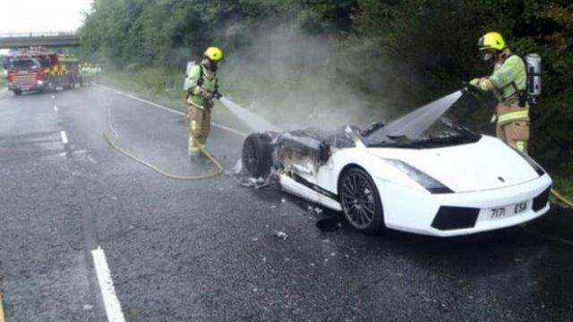 Lamborghini Gallardo Superleggera Ini Keok Dilalap Api Otomotif Liputan6 Com Learn how it drives and what features set the 2014 lamborghini gallardo apart from its rivals. lamborghini gallardo superleggera ini