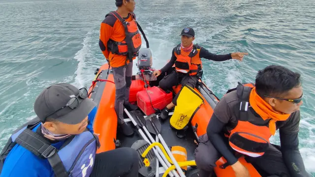 Pencarian Bocah 4 Tahun Jatuh dari Kapal di Tengah Perairan Pulau Laiya