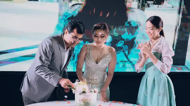 Ririn Dwi Ariyanti bersama dr. Siska Khair