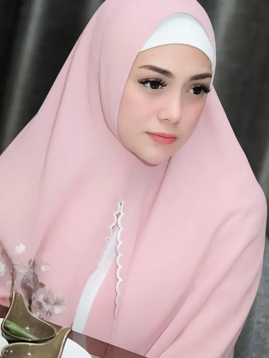 (Instagram/celine_evangelista)