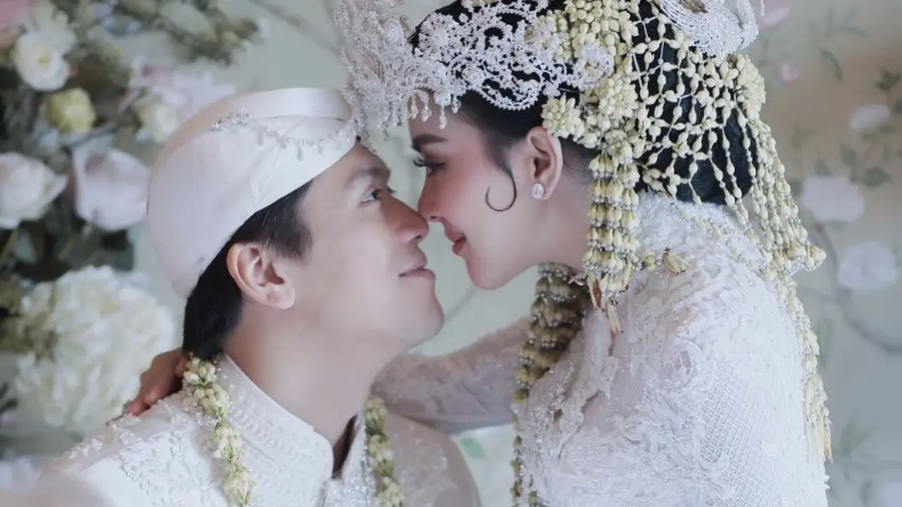 Reino Barack dan Syahrini. (Foto: Instagram @reinobarack)