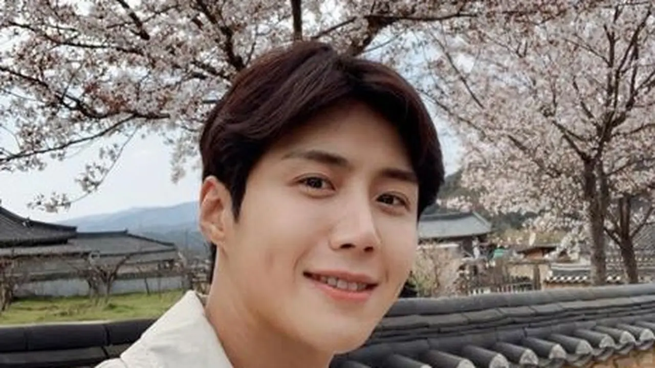 Foto Kim Seon Ho