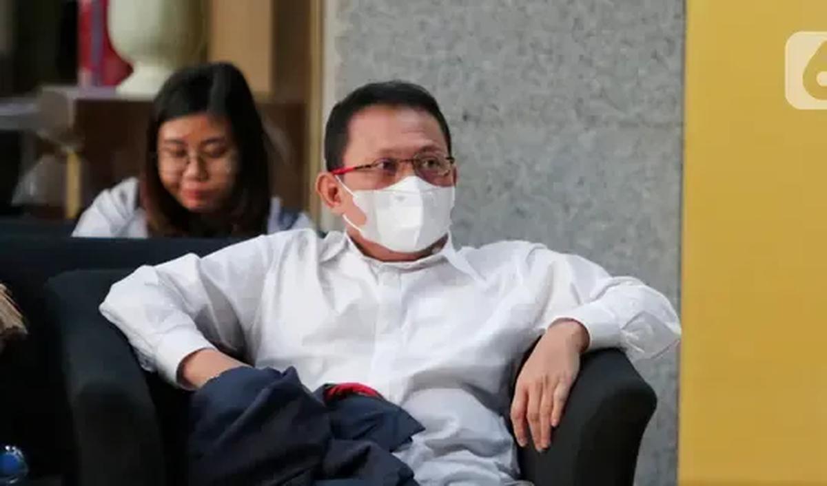 Kemudian yang kedua yakni surat KMA tertanggal 13 Juli 2023 Nomor: 127/KMA/Kp.04.5/7/2023 perihal Penunjukan Pejabat Pelaksana Tugas Sekretaris MA RI.
