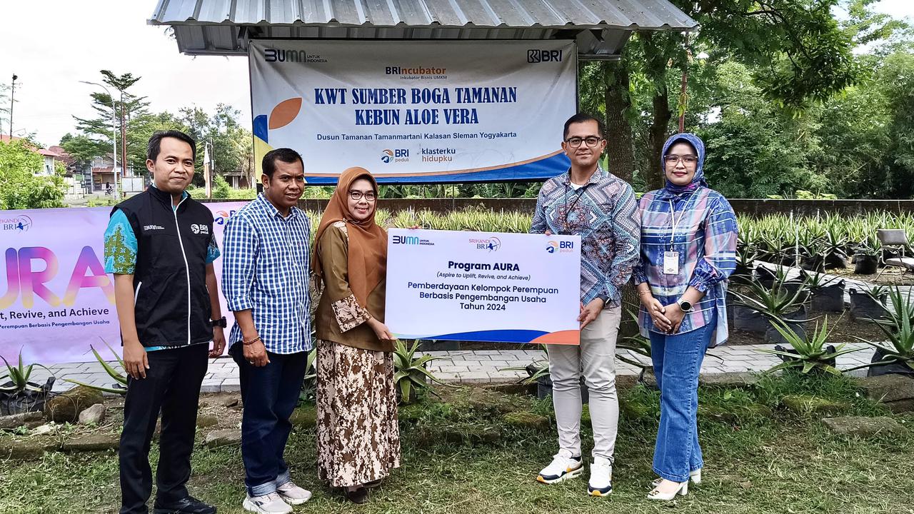 BRI Salurkan Bantuan CSR untuk KWT Sumber Boga Tamanan