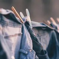 Ilustrasi pakaian. Sumber foto: unsplash.com/Bruno Nascimento.