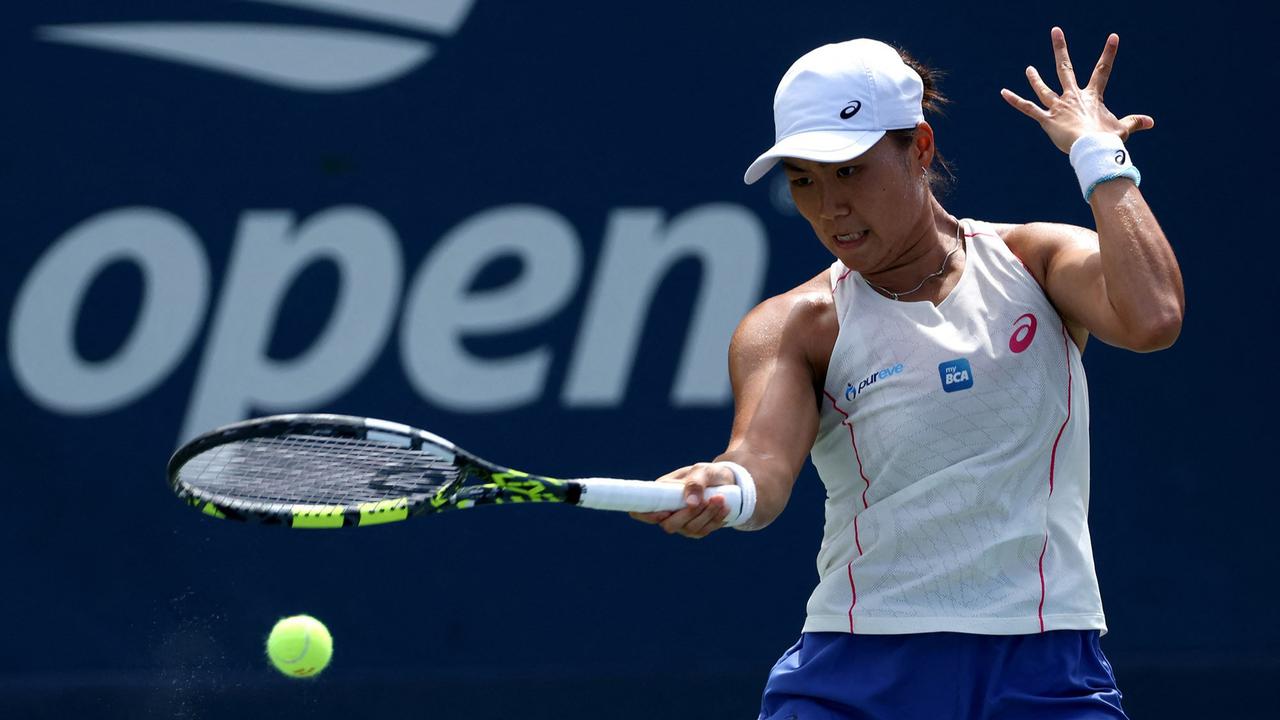 FOTO: Petenis Indonesia Janice Tjen Ukir Sejarah, Lolos ke Babak Kedua US Open 2025