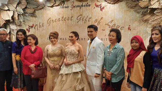 Joy Tobing menyanyi di Konser Para Gempita The Greatest Gift Of Love (Liputan6.com/ Hernowo Anggie)