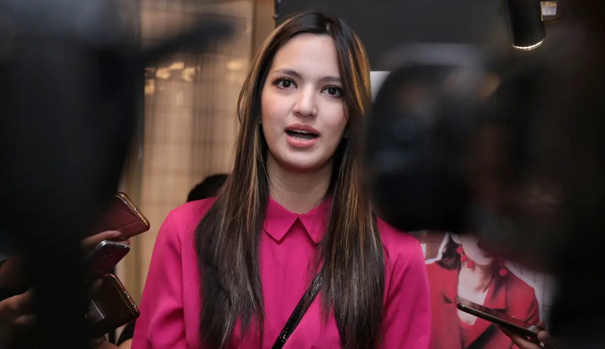 Menjelang perayaan tahun baru, Nia Ramadhani sudah membuat rencana untuk berlibur di Eropa. (Adrian Putra/Bintang.com)