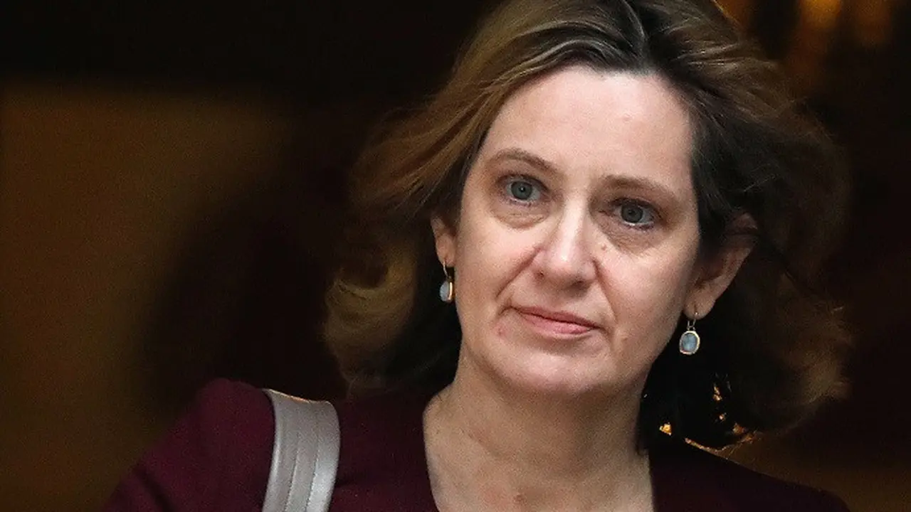 Amber Rudd Mundur