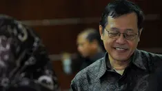 Sudjadnan Parnohadiningrat kembali menjalani sidang lanjutan di Pengadilan Tipikor, Jakarta,Rabu (14/5/2014) (Liputan6.com/Faisal R Syam)