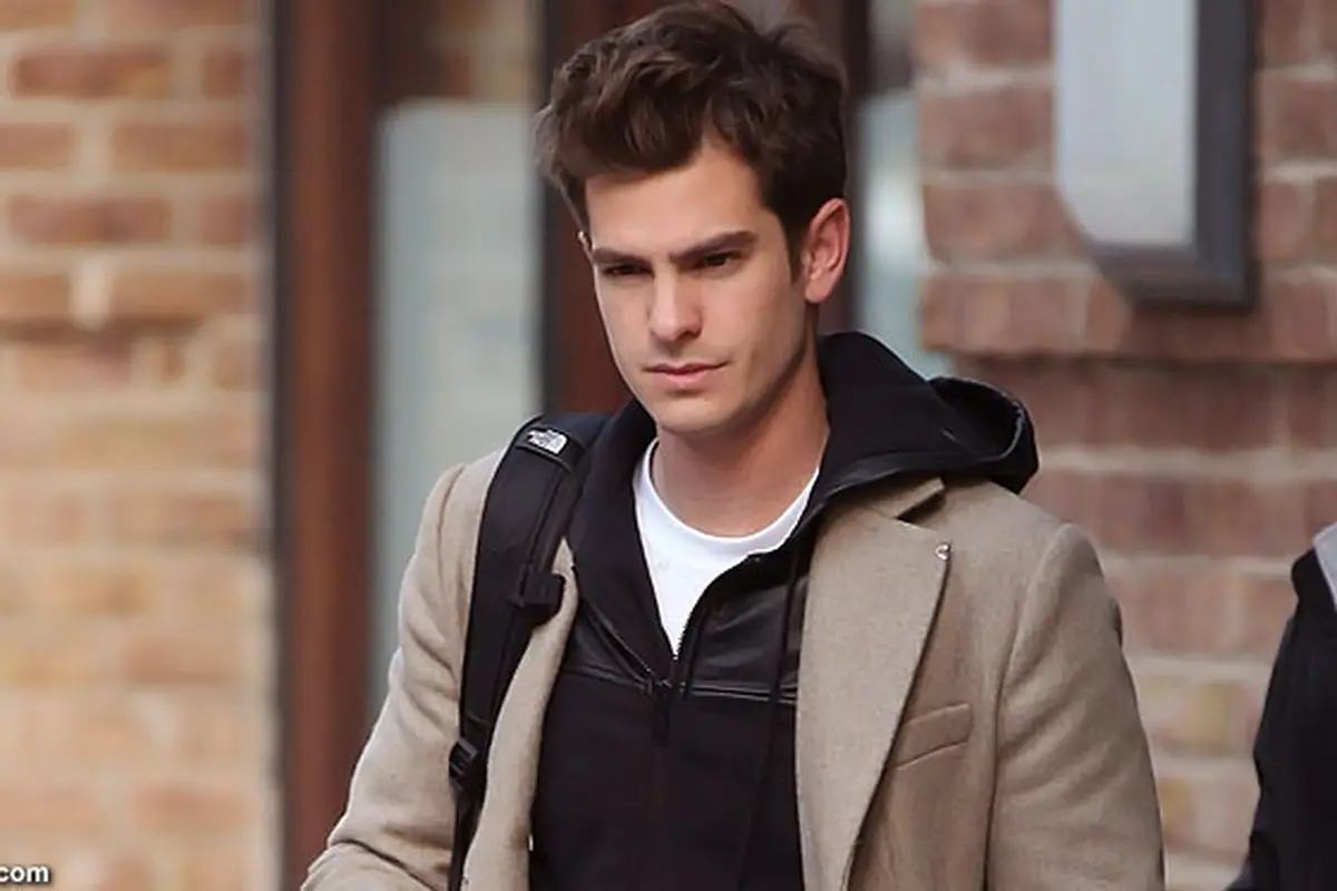 andrew-garfield-130711b.jpg