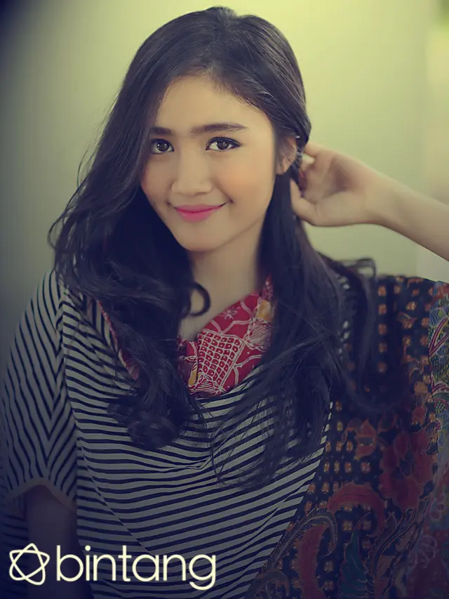 [Bintang] Febby Blink