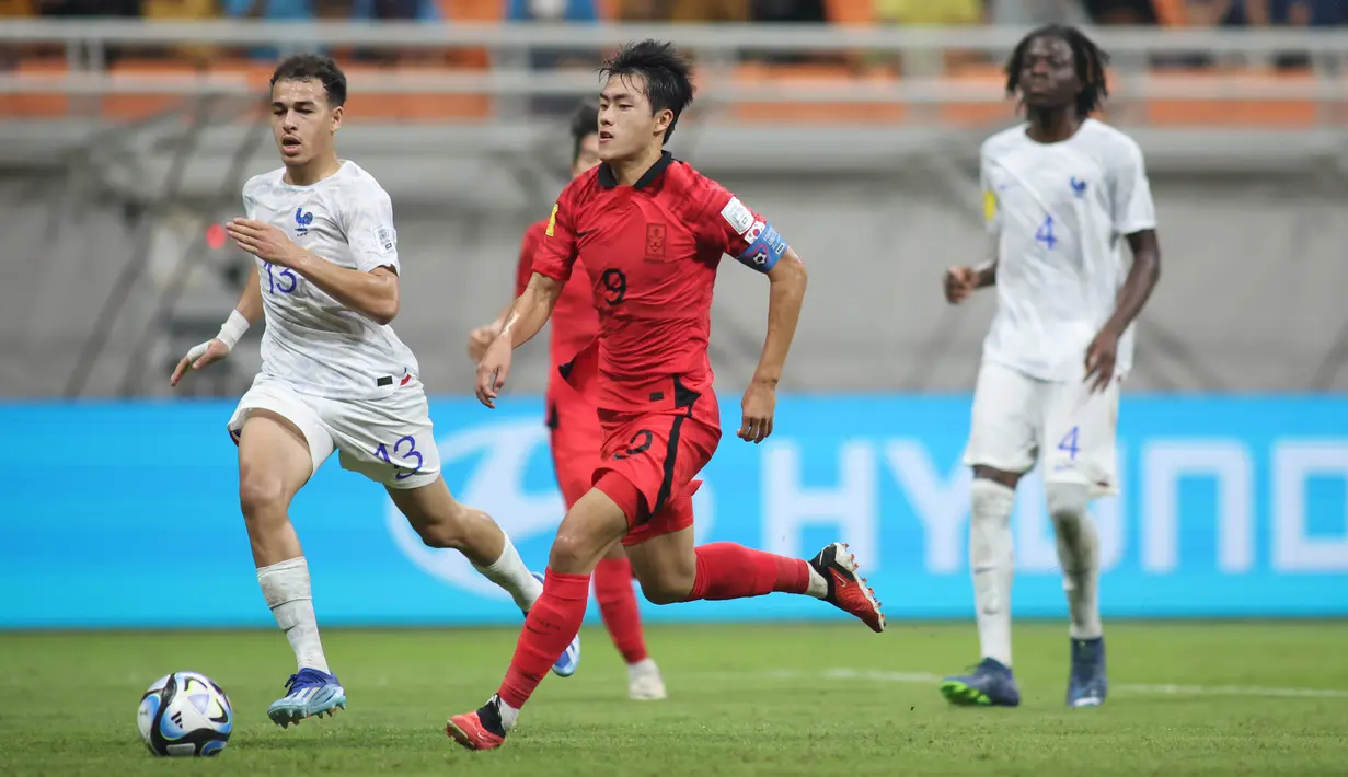 Mathis Amougou jadi penentu kemenangan Prancis U-17 lewat gol cepat di menit kedua. (Doc. LOC WCU17/BRY)