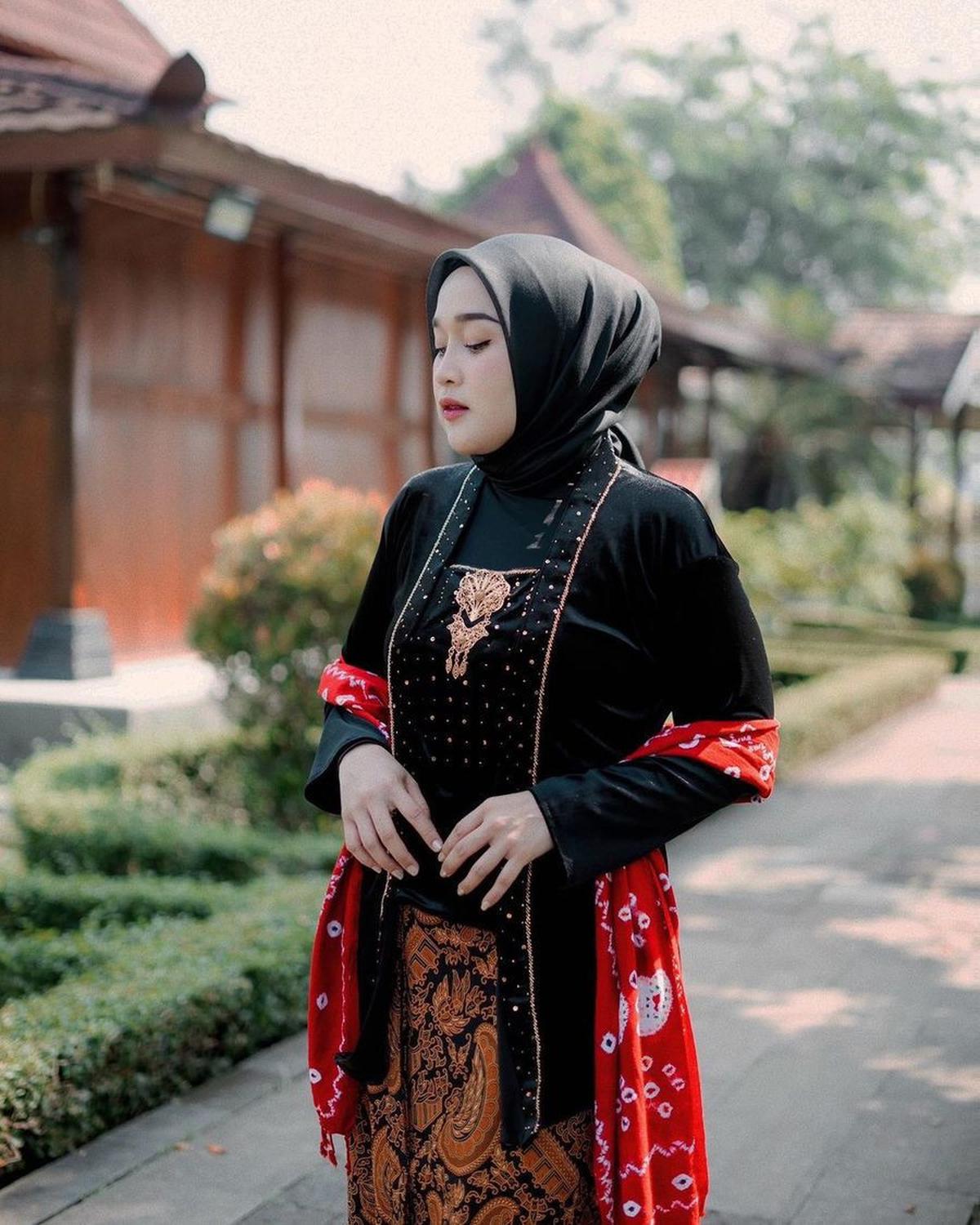 Cosplay Jadi Jeng Yah