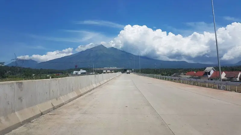 Gerbang Tol Salatiga (Foto Dokumentasi Trans Marga Jateng)